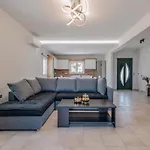 Mano\'S Pool Villa